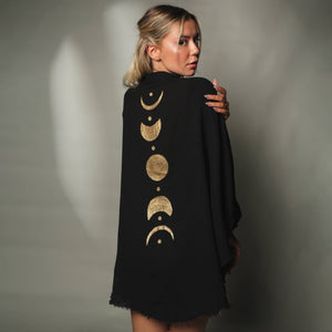 White Crinkle Moon Phases Muslin Kimono Robe / Poncho: White Moa