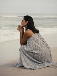 Breeze Beach Dress - Black Stripes: Black Stripes / One Size The Handloom