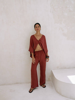 Lucid Knot Top - Burgundy: Burgundy / One Size The Handloom