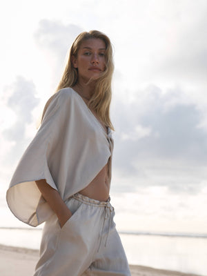Lucid Knot Top - Sand: Sand / One Size The Handloom